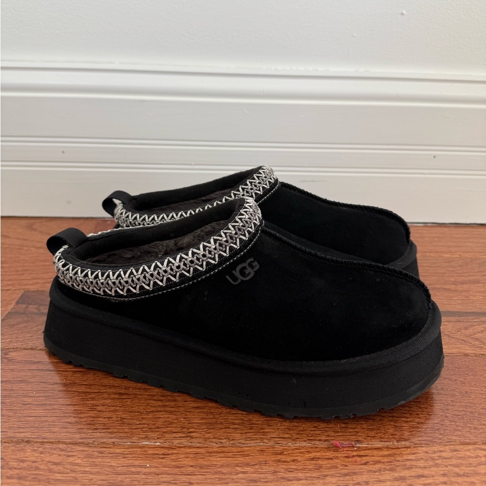 UGG Tazz Platform